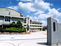淡河中学校 校舎