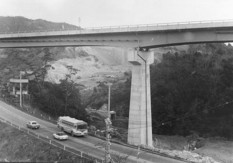 写真：下畑付近を通る第二神明道路