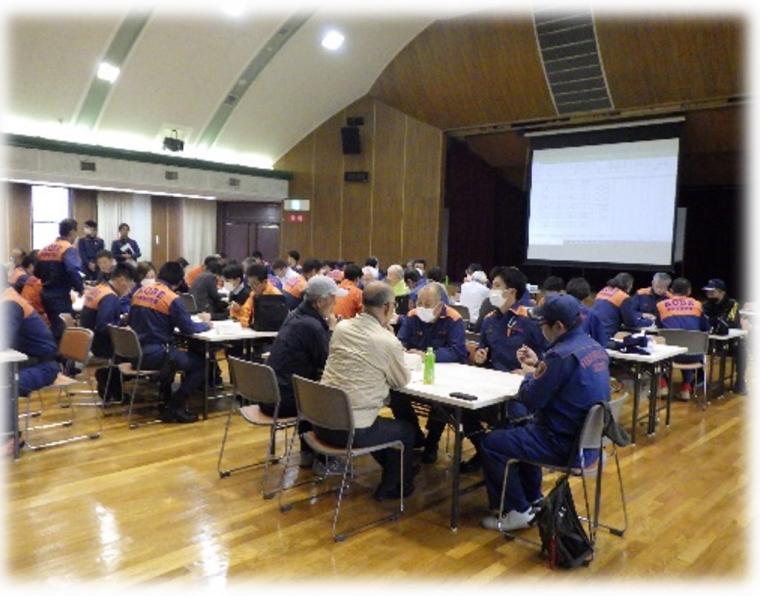 消防団員を交えて情報交換