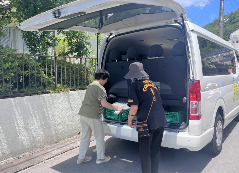 地域コミュニティ交通_荷下ろし