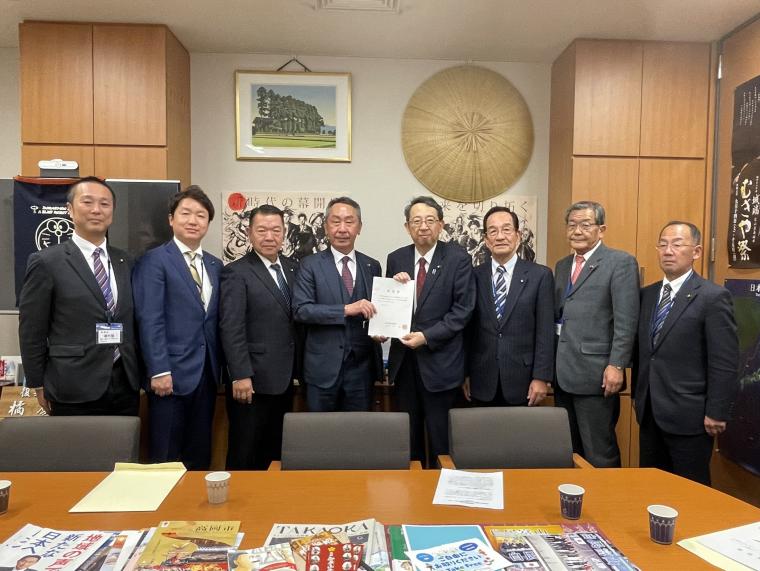 05橘 慶一郎 自由民主党総務部会「地方議会の課題に関するPT」幹事長