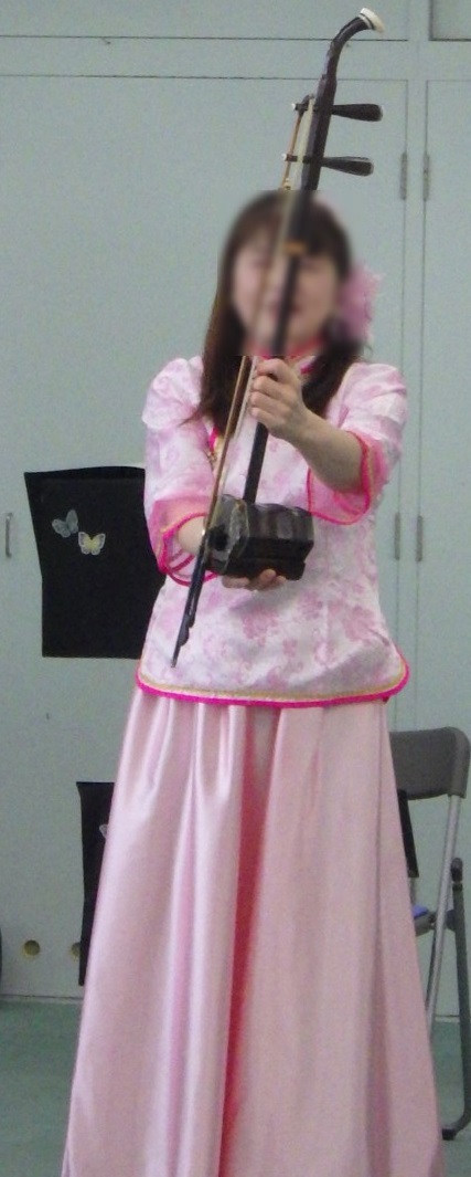 演奏者の様子（ゆうゆう喫茶）
