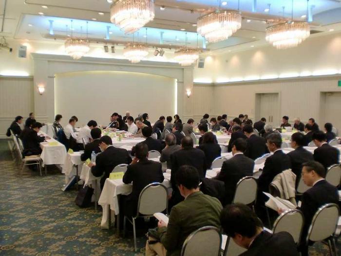 神戸市総合基本計画審議会第5回総会の様子