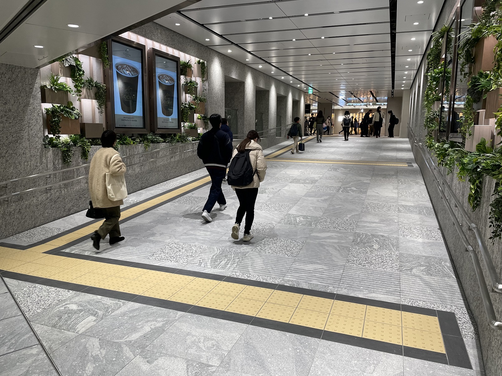 さんちか夢広場
